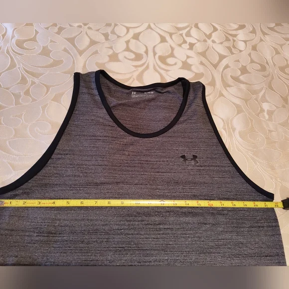 Under Armour tank top - Picture 5 of 6